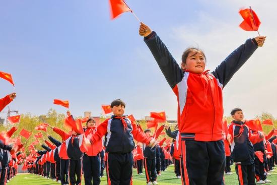 拥抱青春 健康成长---兴义市加强中小学生生理健康主题教育侧记